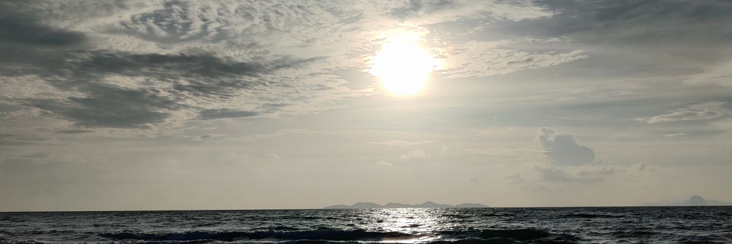 M00N_aura's profile banner image