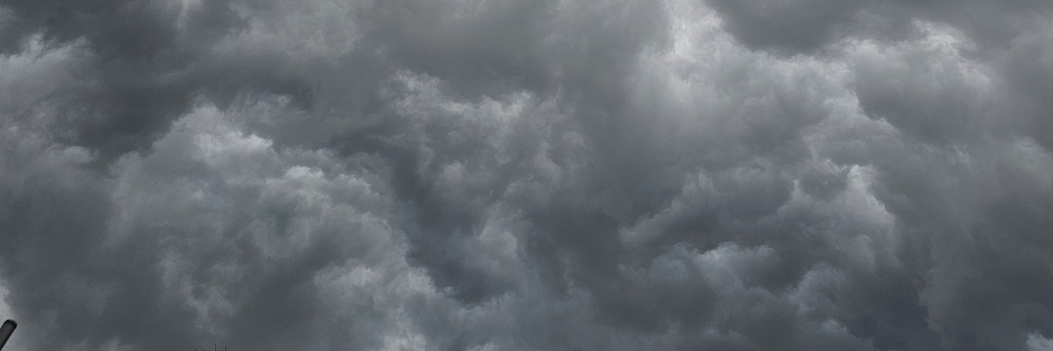 empty_user17's profile banner image