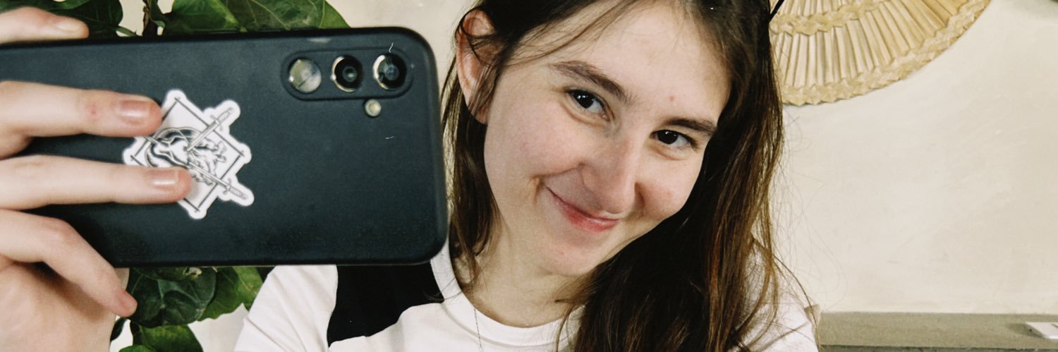 bellaamucilon's profile banner image