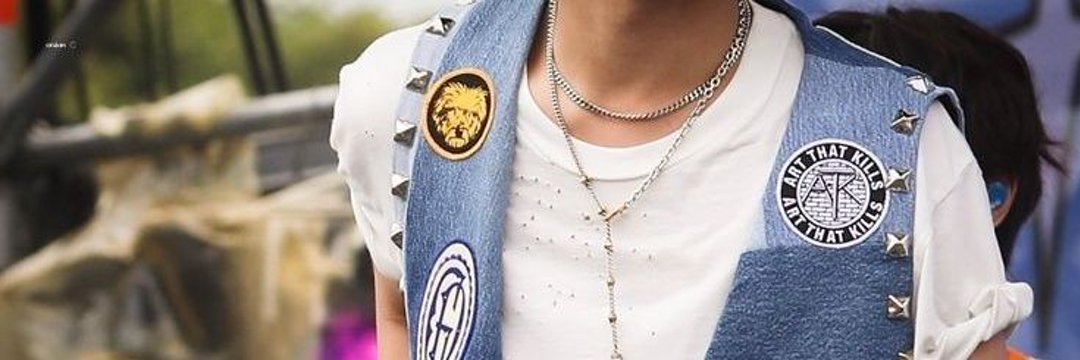 malu missionária da wave to earth banner