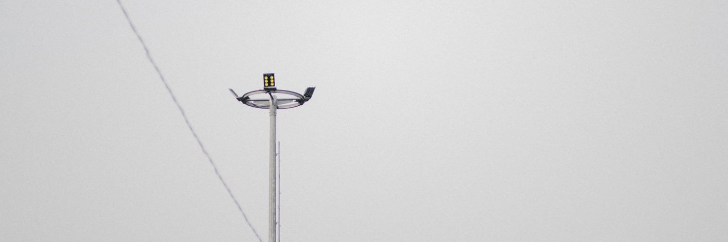 vadeluv's profile banner image