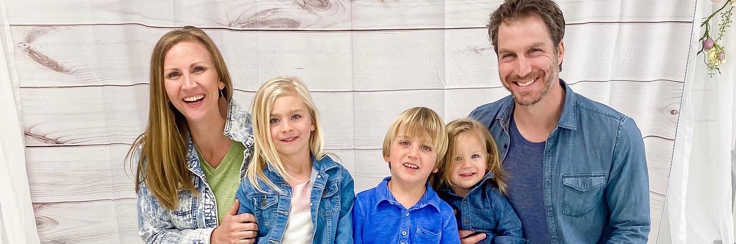 ElizabethRee22's profile banner image