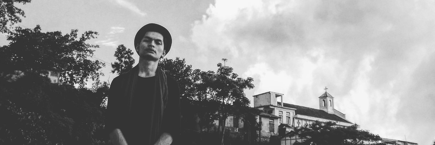 fakzuala's profile banner image