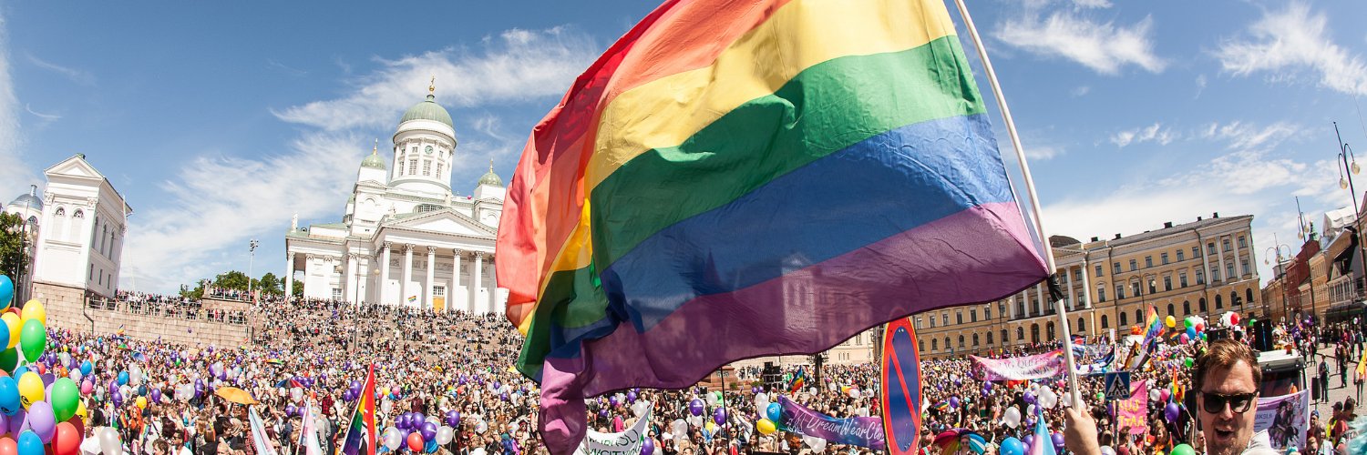 Helsinki Pride -yhteisö banner