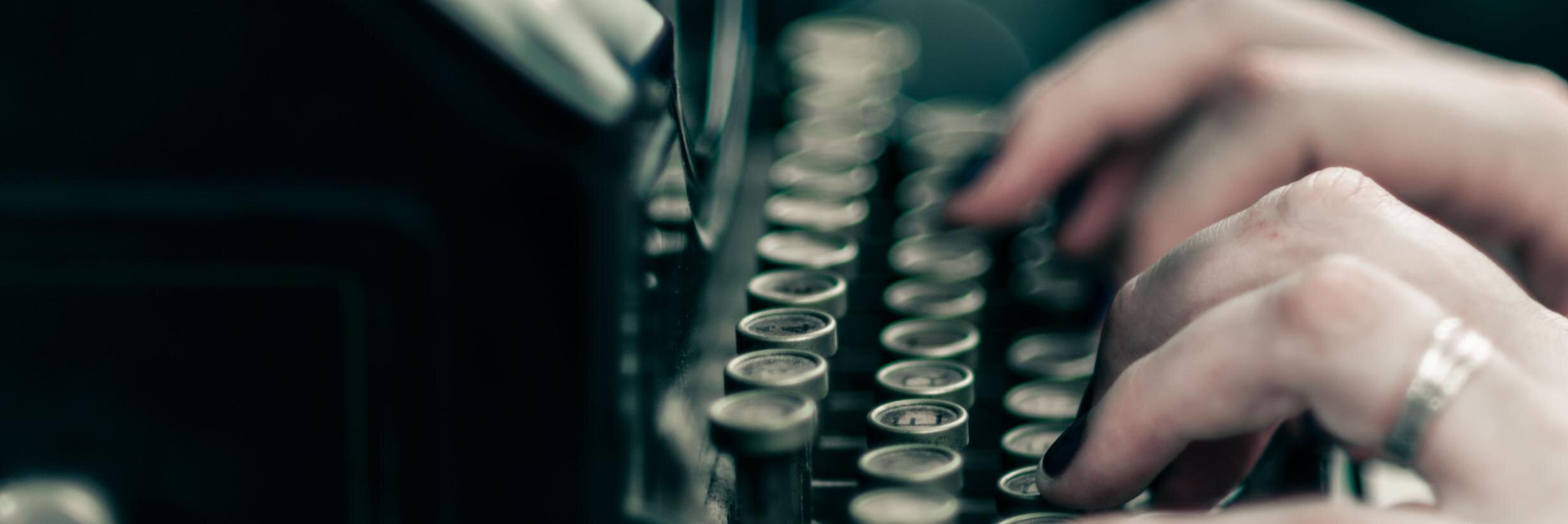EditorAnne's profile banner image