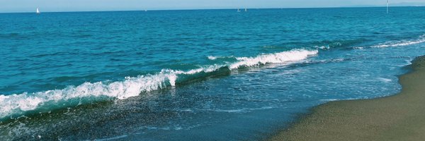 aaannaa24 Profile Banner