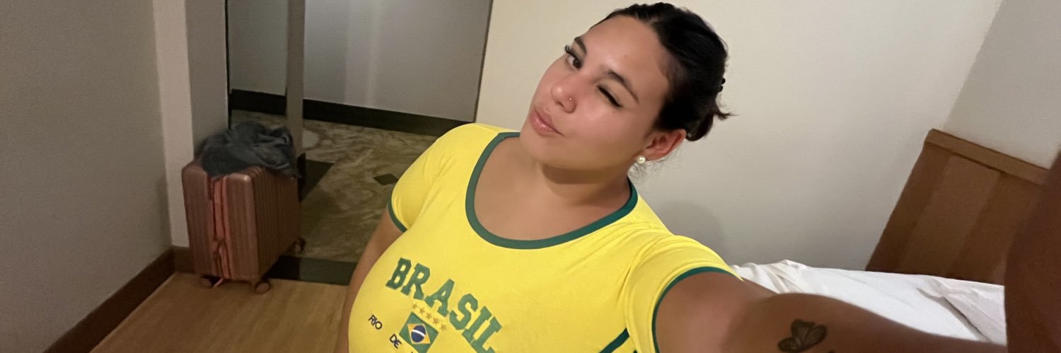 Iara_mustafaa's profile banner image