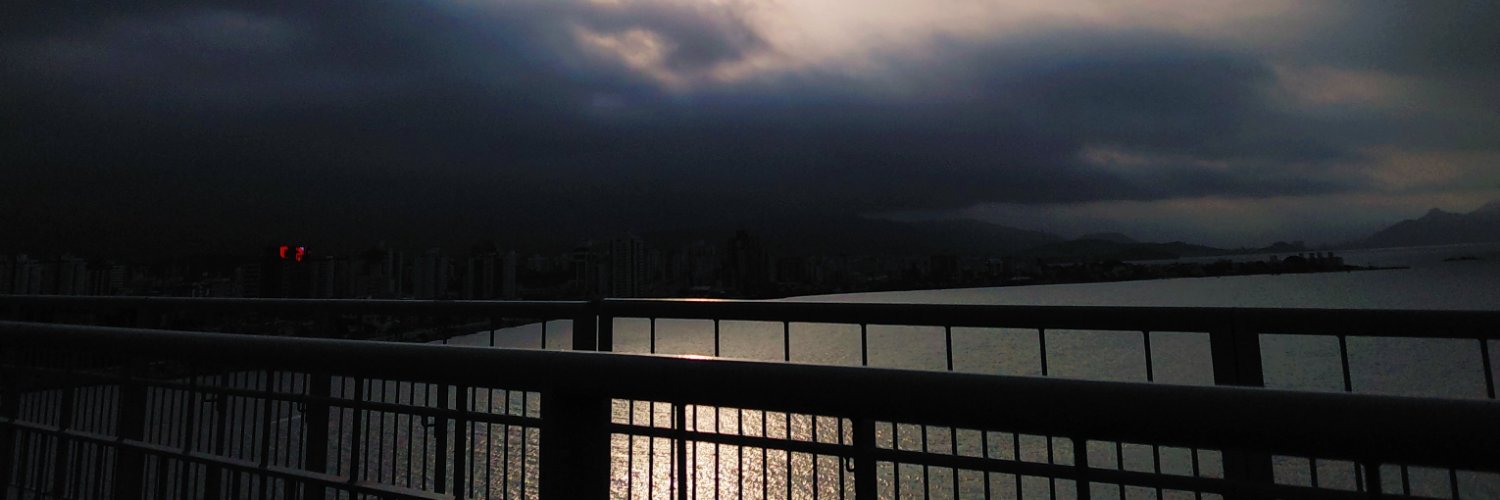 porramones's profile banner image