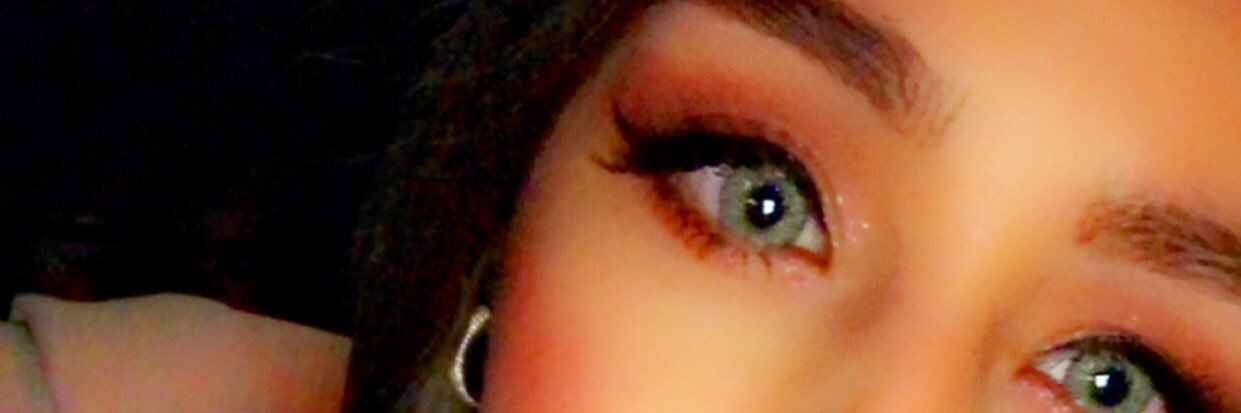 Büşra Bella banner