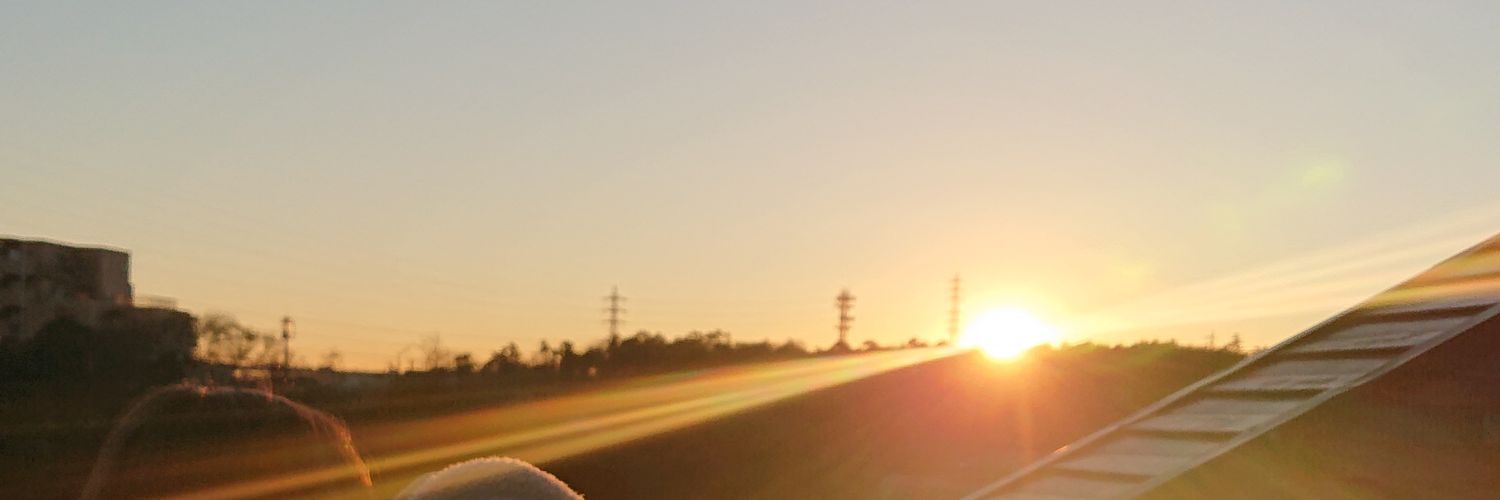 arikuu09's profile banner image