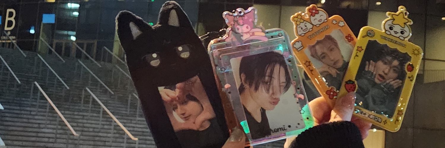 AtinyBitofaMess's profile banner image