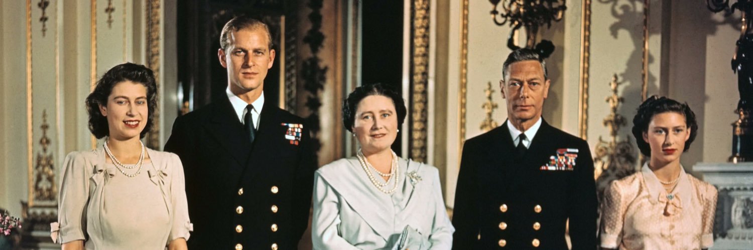 Anna 🤍✨🦋 banner