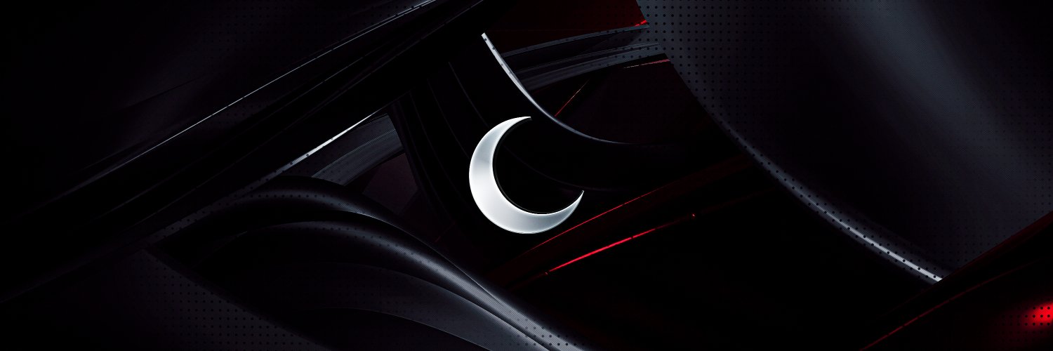 Crescent banner