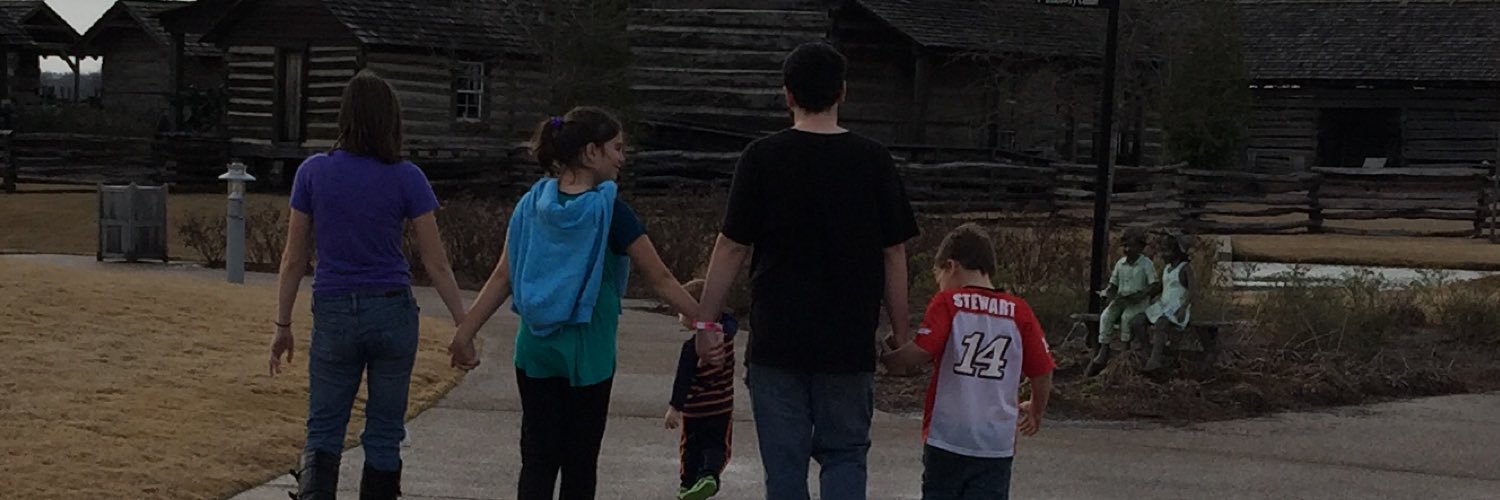 amyjen34's profile banner image