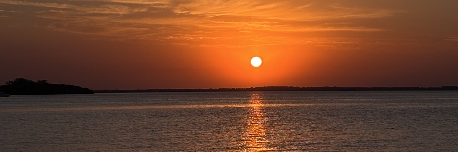 moranacca's profile banner image