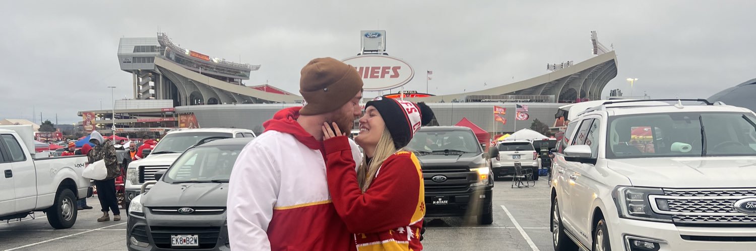 mckenna_hanover's profile banner image
