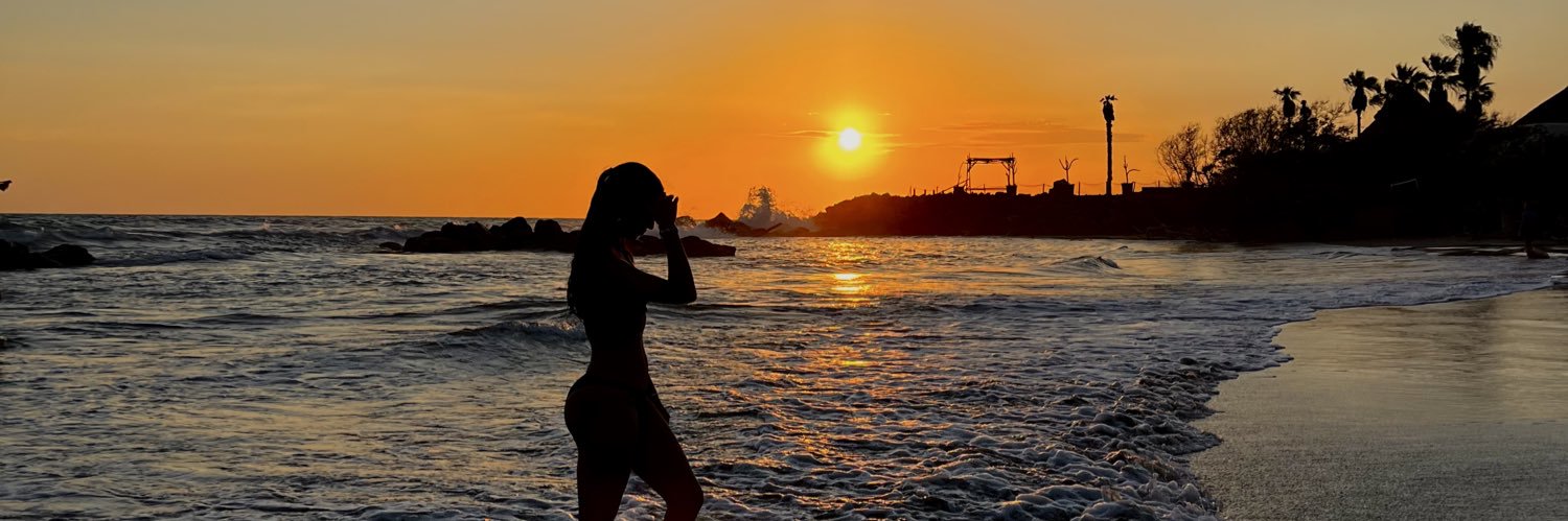 melanierojo_'s profile banner image