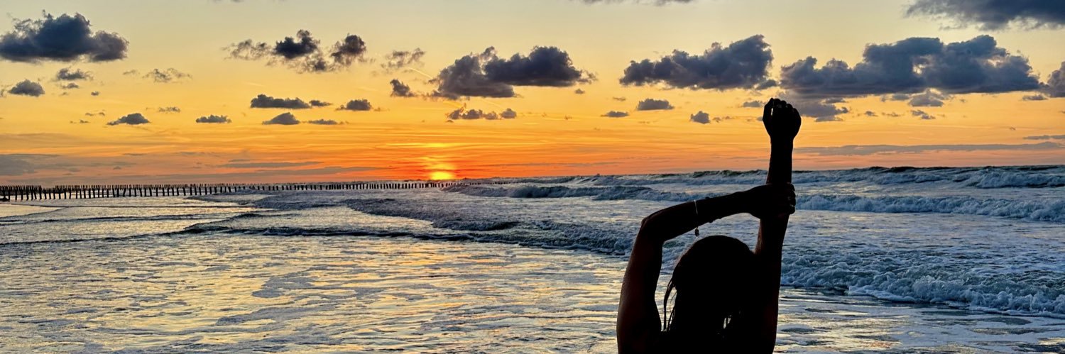 tobehappsy's profile banner image