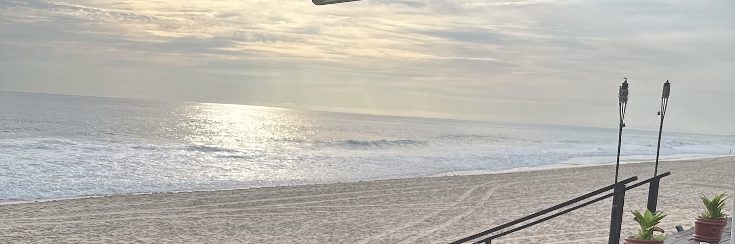 sandyyis's profile banner image