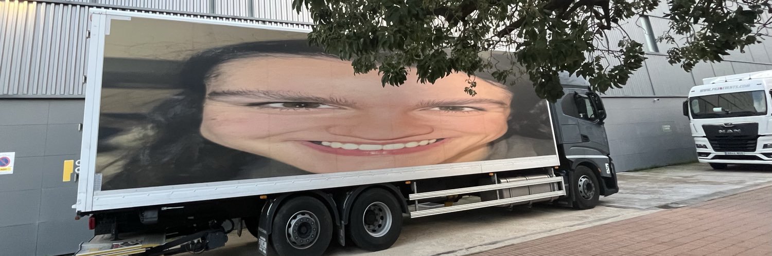 lau 🦕 banner