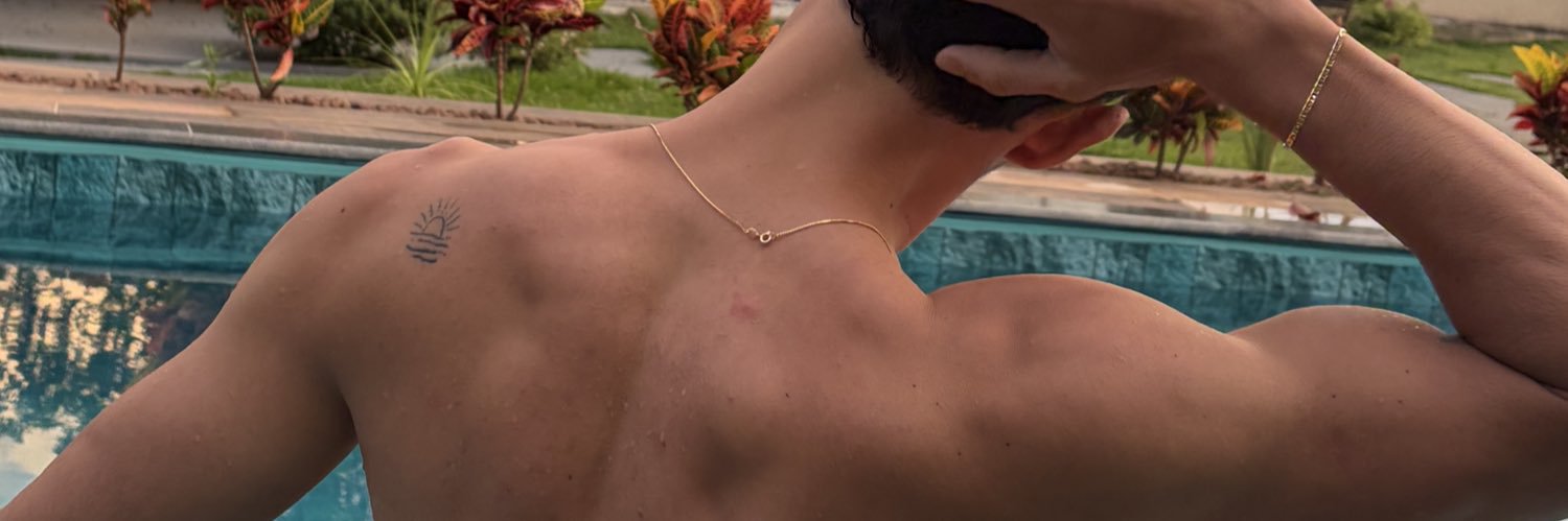 𝕸𝖔𝖒𝖊𝖓𝖙𝖔𝖘 🍯 banner