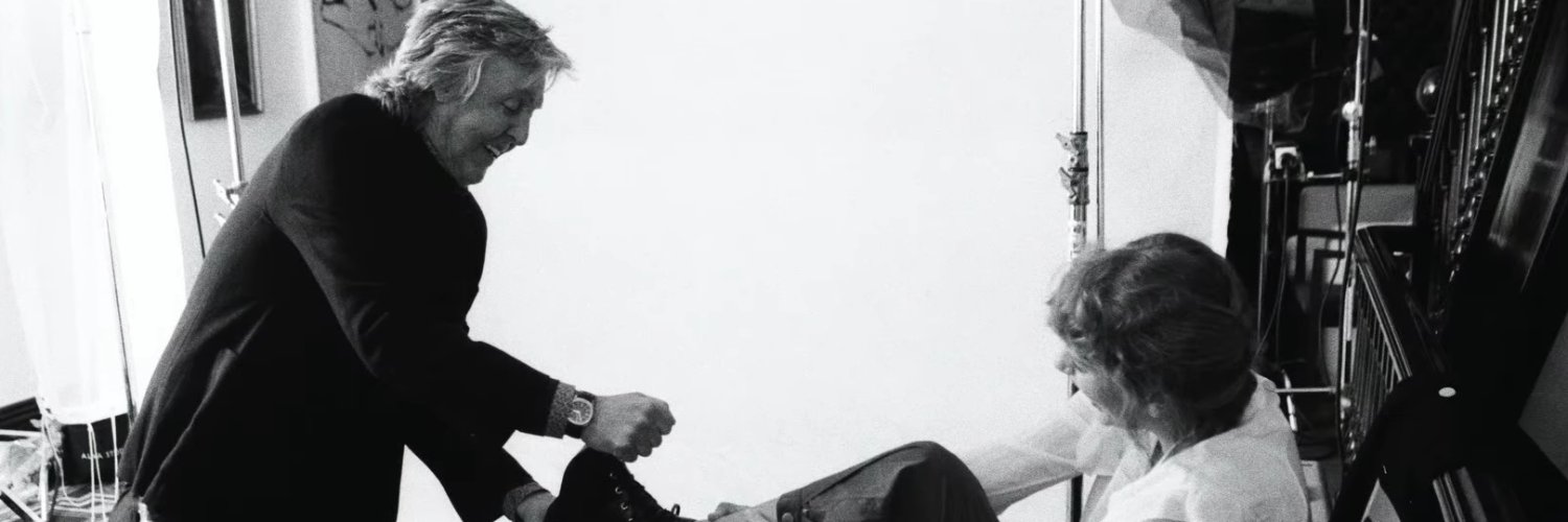 jucartney's profile banner image