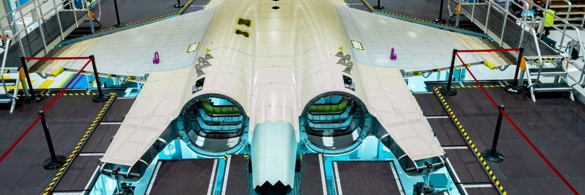 Đ ê © 🅾 ® banner