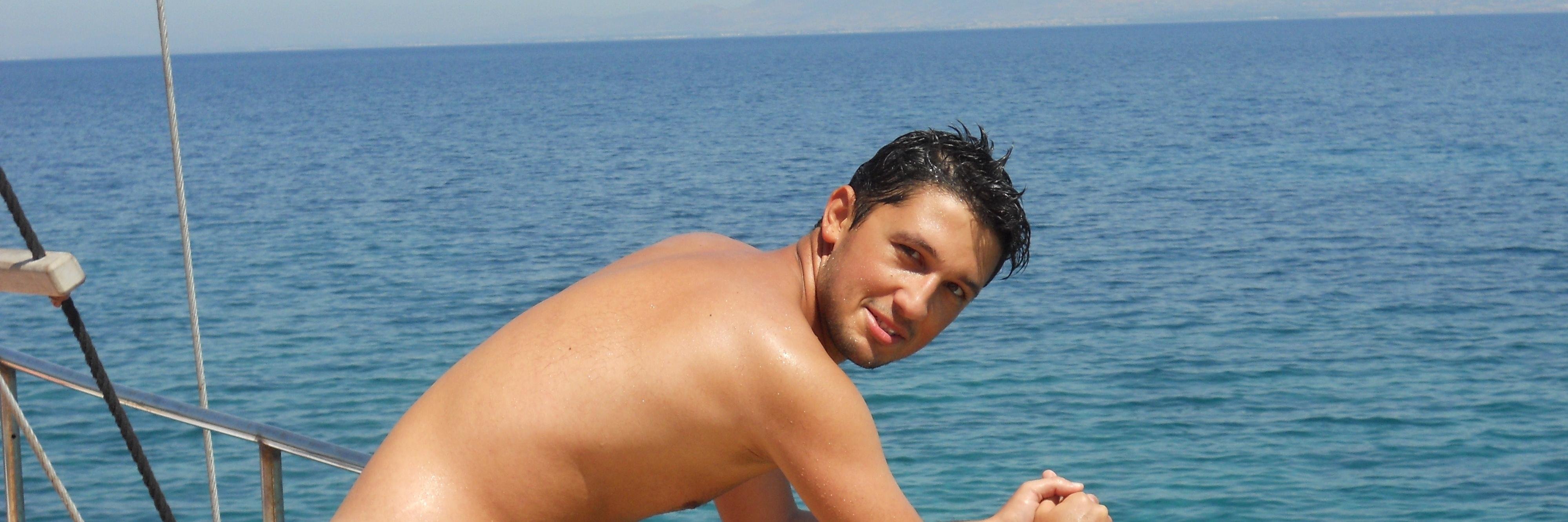 mce7's profile banner image