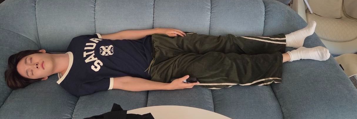 10vejilli's profile banner image