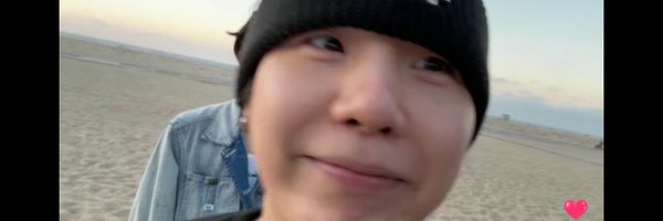 icomentseries Profile Banner