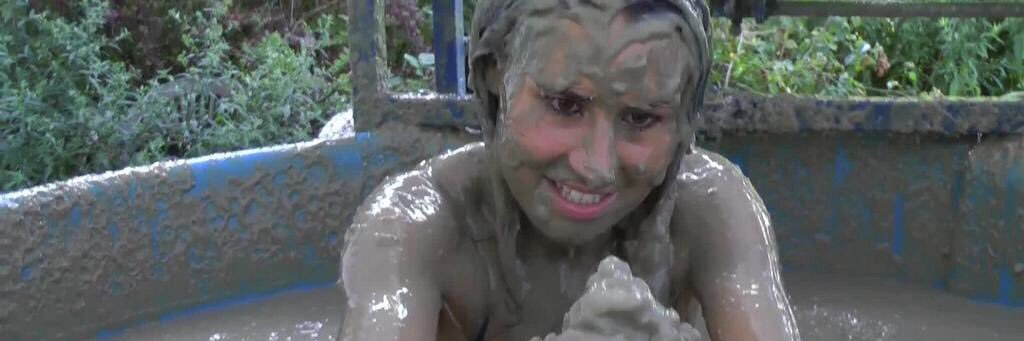 Gunge Tank Babes banner