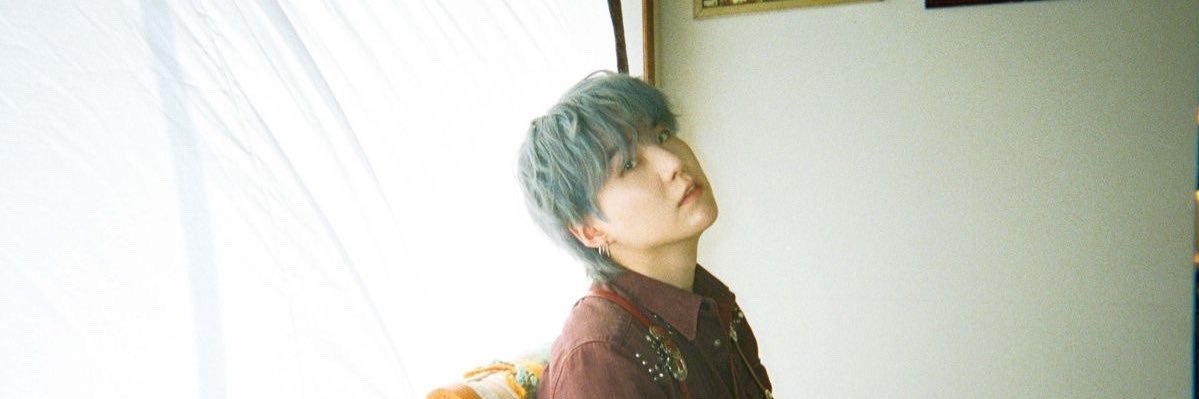 rebi ⌯'▾'⌯ banner