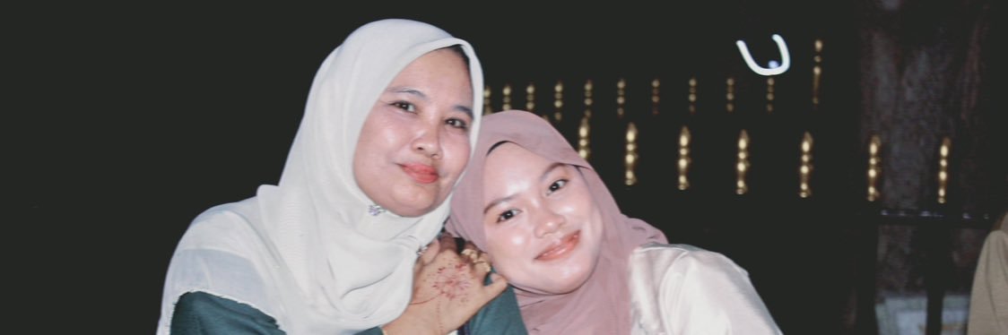 farishyaa's profile banner image