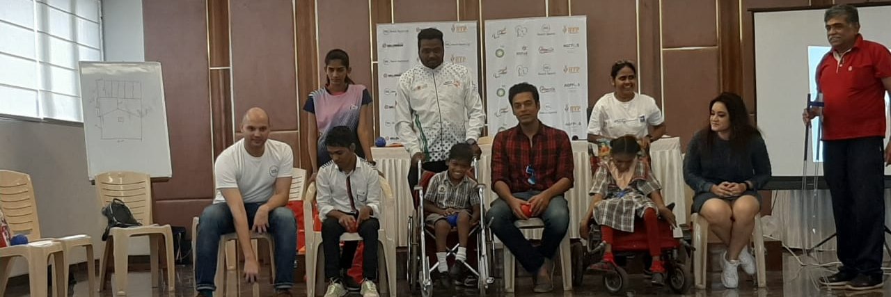 🌎 ReechOut Foundation 🌎 banner