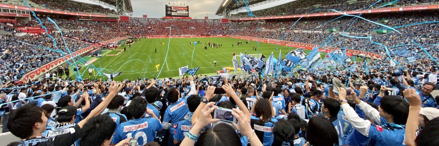 gomzares's profile banner image