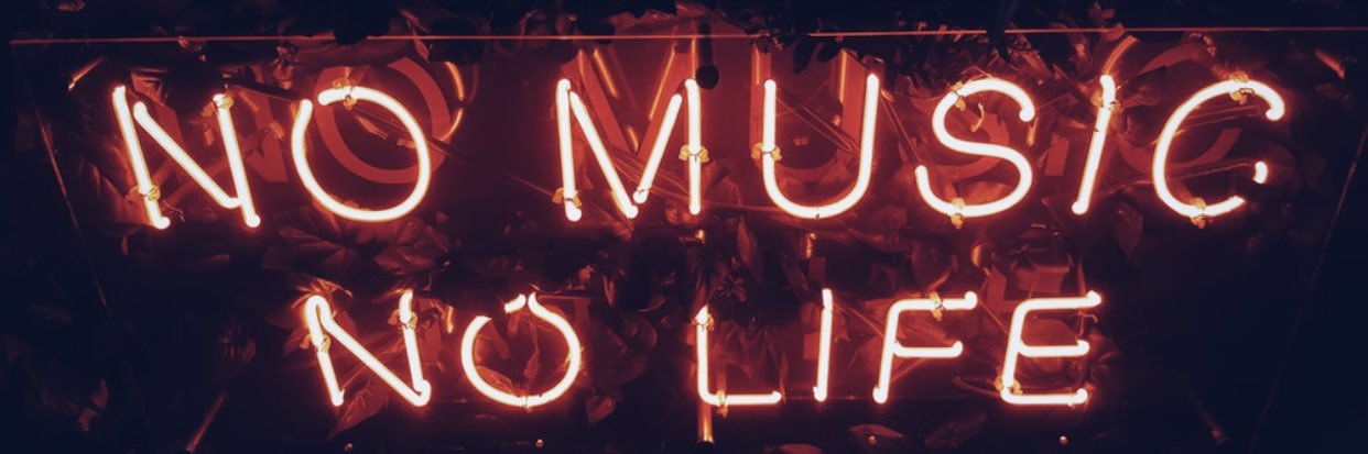 Marianaa015's profile banner image