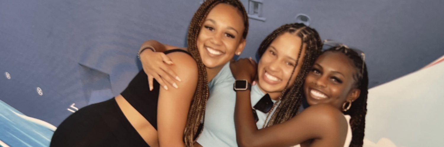 itss_kyraaa's profile banner image