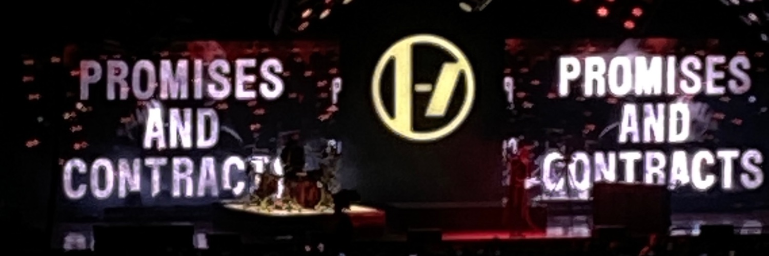 AJ😼HIGH FIVED TYLER JOSEPH banner