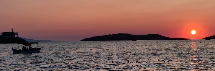 otreraa's profile banner image