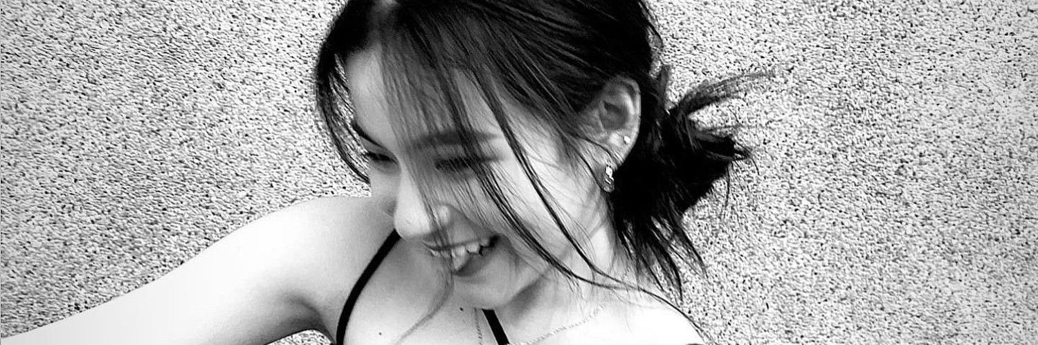 clariefier's profile banner image