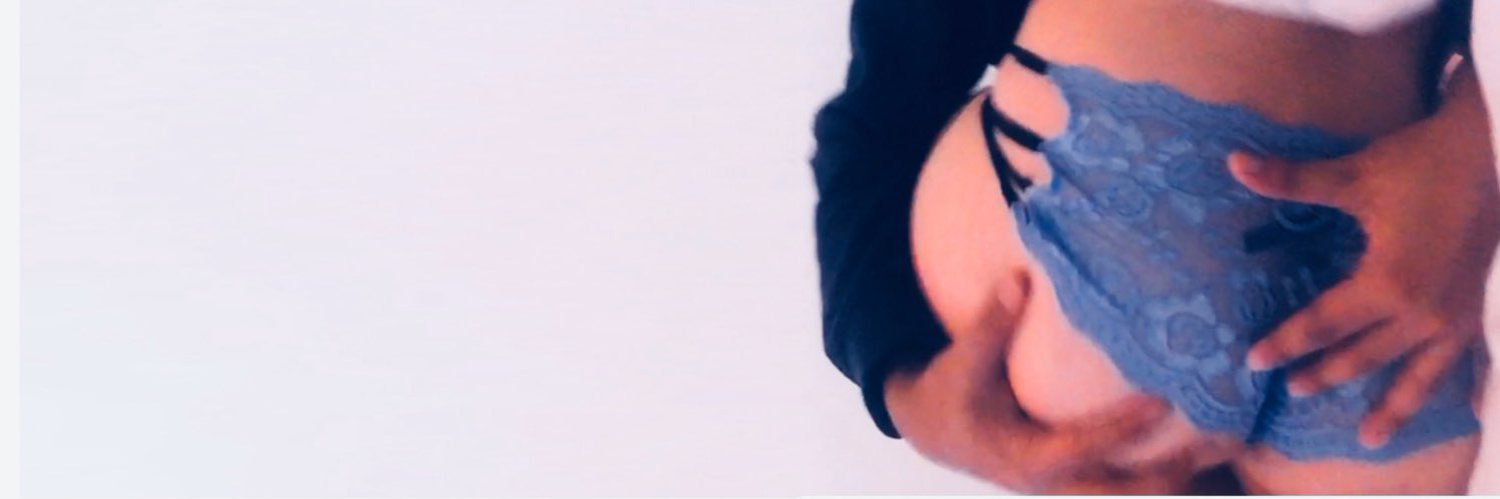 roseeebc's profile banner image