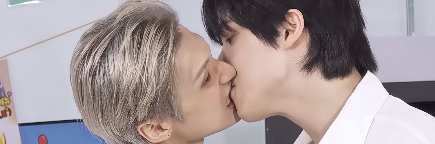 young_emssss's profile banner image
