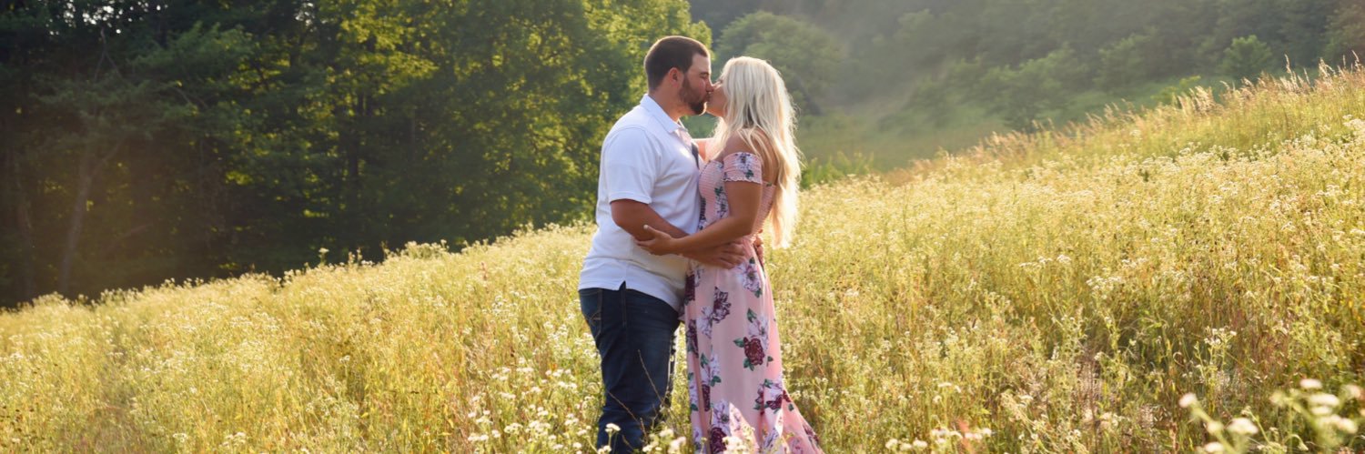 hannahickes's profile banner image