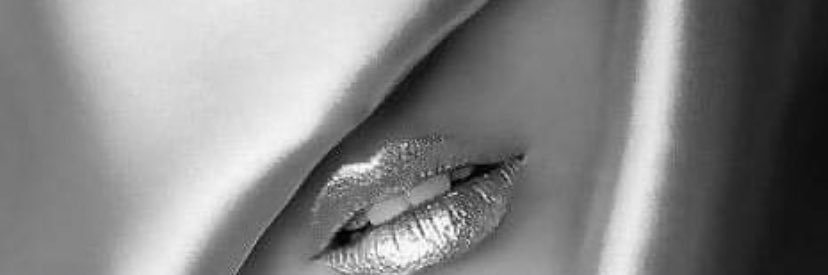 أنثى إستثنائيه banner