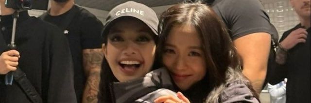 intolisoo's profile banner image