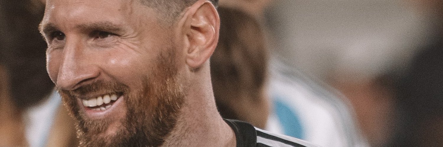LavezziCami's profile banner image