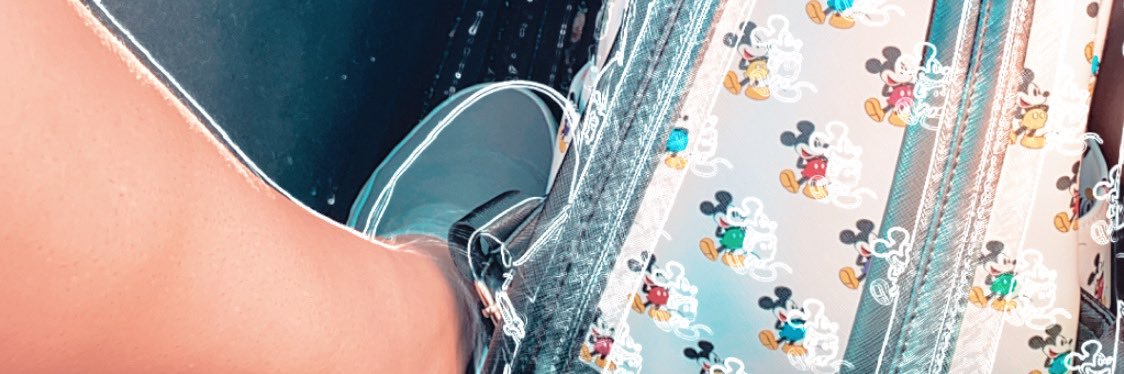 lorenbella_'s profile banner image