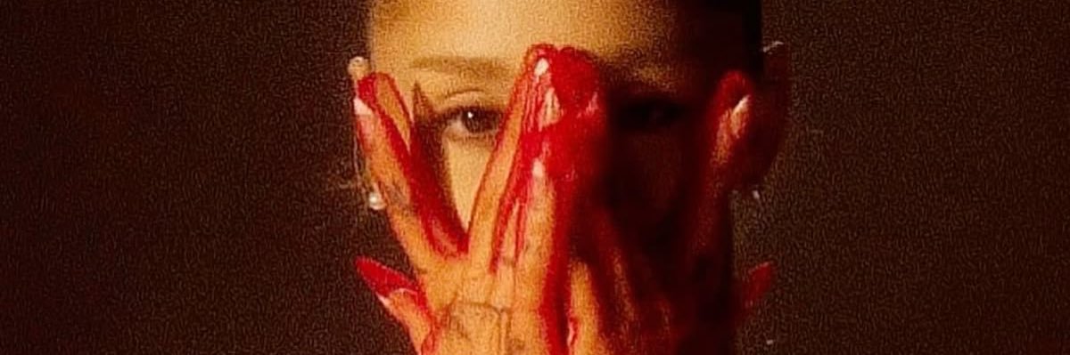 manon IS SEEING ARIANA ☁️ banner