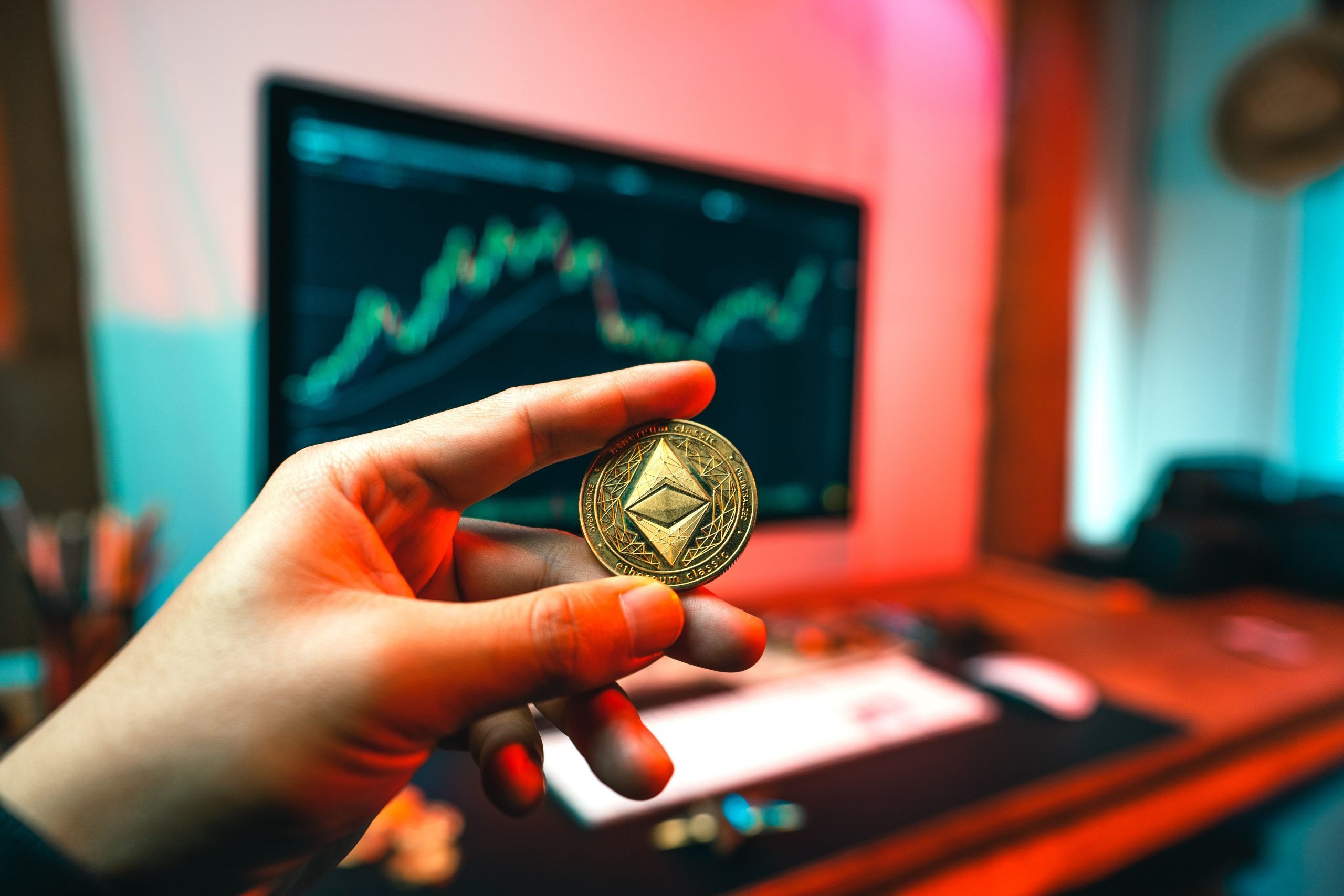 cryptofinance's profile banner image