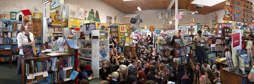 Hicklebee's Books 📚 banner